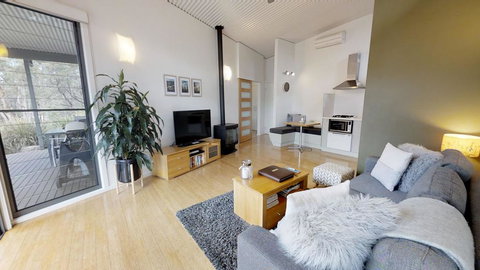 Somewhere Unique - New Castle Holiday 2