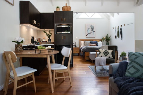 Sorella - New Castle Holiday 3