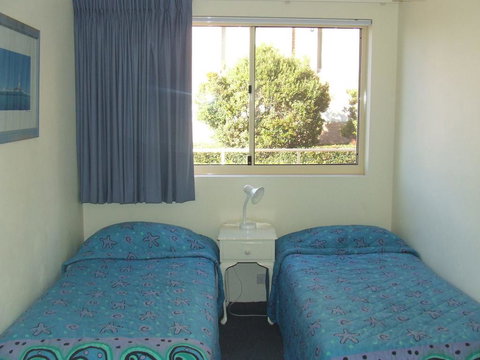 South Pacific, Unit 2/13-15 Shoal Bay Road - New Castle Holiday 3