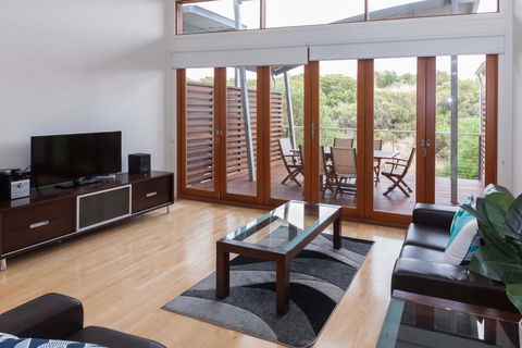 South Shores Trevally Villa 41 - South Shores Normanville - New Castle Holiday 2