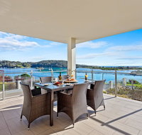 SouthboundtheWharf - New Castle Holiday