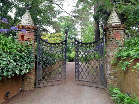 Southdown Stable - New Castle Holiday 1