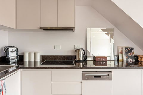 Spacious 2 Bed House, 2 AC And Free Street Parking - New Castle Holiday 3
