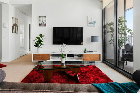 Spacious Luxury 3Br Top Location , WiFi, Gym, Pool - New Castle Holiday 0