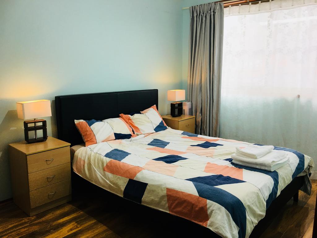 Mt St Thomas NSW New Castle Holiday