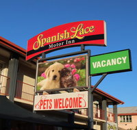 Spanish Lace Motor Inn - New Castle Holiday