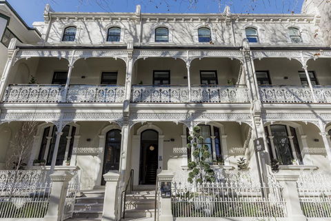Spicers Potts Point - New Castle Holiday 1