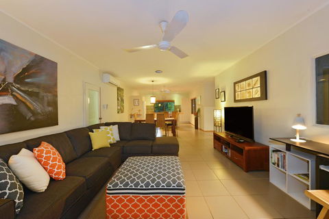 Spinnaway At Port Douglas - New Castle Holiday 2
