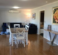 Starline Alpacas Farmstay Resort - New Castle Holiday