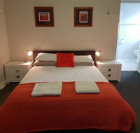 Stirling Apartments - Studio 3 - New Castle Holiday