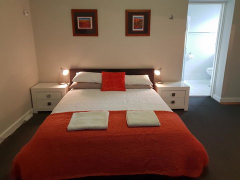 Stirling Apartments - Studio 3 - New Castle Holiday 0