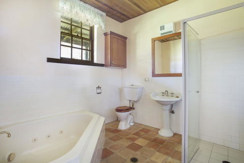 Stone Cottage - New Castle Holiday 1
