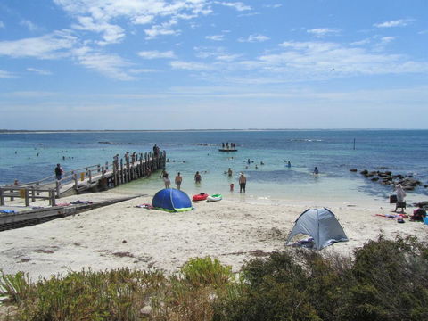 Storm Bay Cottage - New Castle Holiday 3