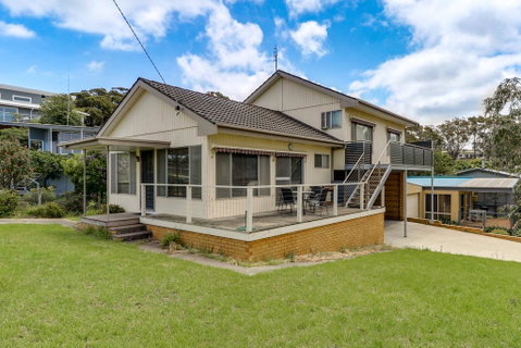 Stradbroke - New Castle Holiday 0