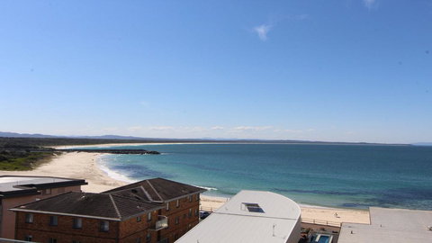 Strand Beachside 801 - New Castle Holiday 0