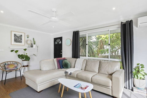 Strathmore Beach House 67 - New Castle Holiday 3