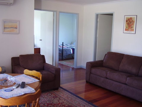 Strathmore Lodge - New Castle Holiday 1