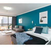 Striking and super convenient studio with balcony - New Castle Holiday