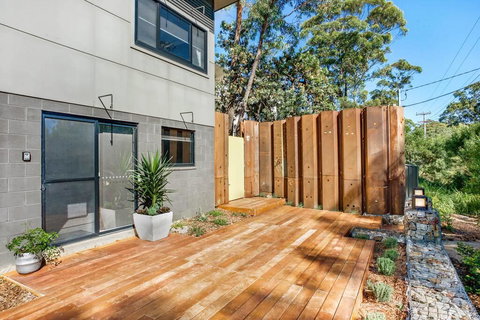 Studio 4 - New Castle Holiday 1