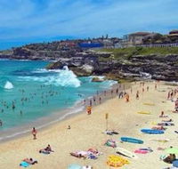 Stunning Beach Living - New Castle Holiday