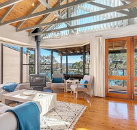STUNNING WATERFRONT ESCAPE AT DALEYS POINT - New Castle Holiday