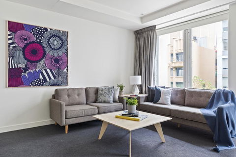 Stunning, Central Huge CBD Pad, Free WiFi, Netflix - New Castle Holiday 3