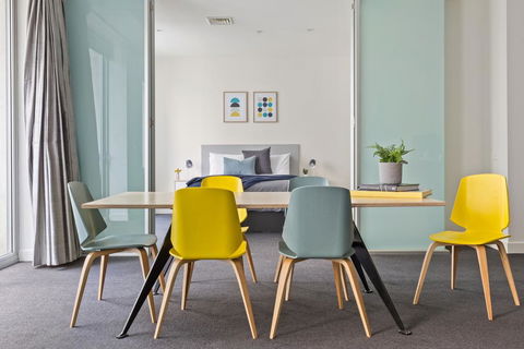Stunning, Central Huge CBD Pad, Free WiFi, Netflix - New Castle Holiday 0