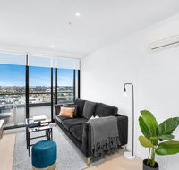 Stylish One-Bed Apartment With Balcony and Parking - New Castle Holiday