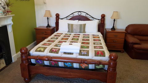 Suites On Avon - New Castle Holiday 1