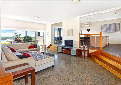 Summer Breeze @ Orient Point - New Castle Holiday 2