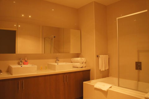 Summer Inn Holiday Apartments - New Castle Holiday 3