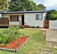 Summer Retreat  Callala Beach - New Castle Holiday