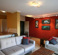 Summit 10/35 Clyde Street - New Castle Holiday