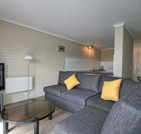 Summit 12/35 Clyde Street - New Castle Holiday