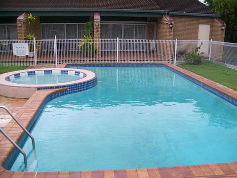 Sun Plaza Motel - Mackay - New Castle Holiday 1