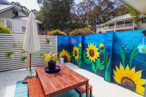 Sunflower Villa In Raffertys Resort - New Castle Holiday 0