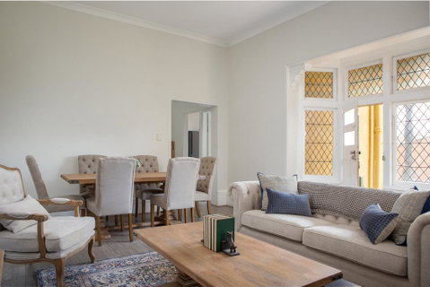 Sunny Apartment With Private Parking - New Castle Holiday 0