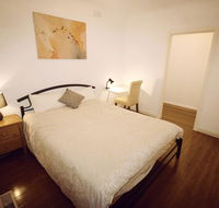 Sunny House - Melbourne Airport Home - New Castle Holiday