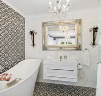 SUNNYDELL - New Castle Holiday