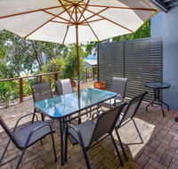 Sunset Waters Apartments - New Castle Holiday