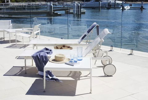 Superb 3 Bedroom, 2 Bathroom First Level Waterfront - New Castle Holiday 2