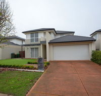 Superb Luxe 5BR housePoint Cook near lake - New Castle Holiday