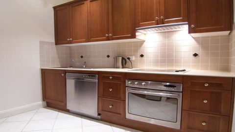 Superior Apartment With Views - New Castle Holiday 3