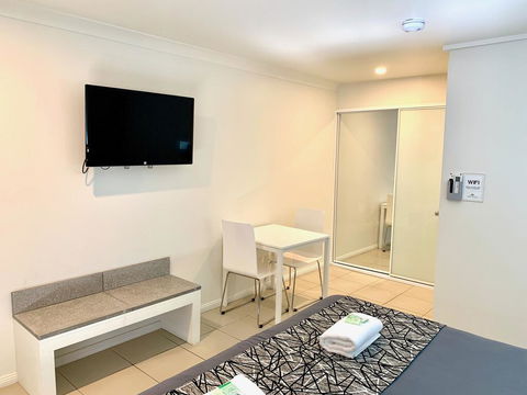 Surf Beach Motel Coffs - New Castle Holiday 2