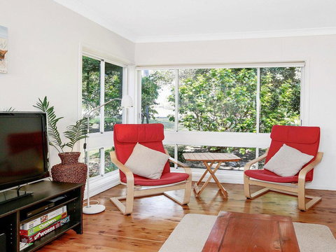 Surf Beach Views - Quiet Position, Close To Beach - New Castle Holiday 0