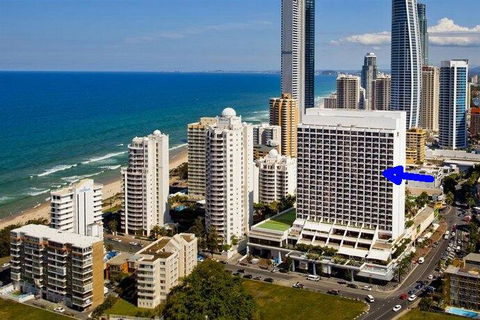 Surfers Paradise Ocean View. Sleeps 4. Free WIFI - New Castle Holiday 0