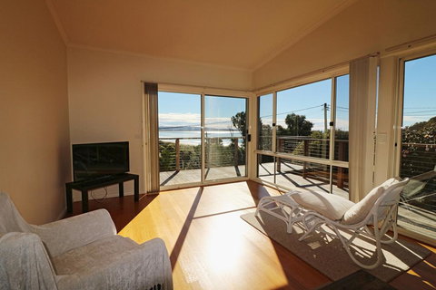 Surfside - New Castle Holiday 0