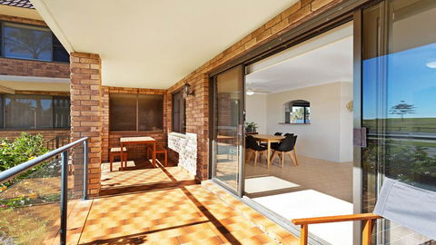 Surfspray 2 - Pebbly Beach - New Castle Holiday 3