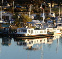 Swamp Fox luxury 2BR Dutch Barge