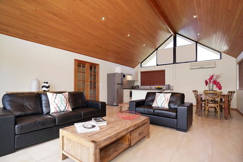 Swanriver Applecross Shortstays - New Castle Holiday 1